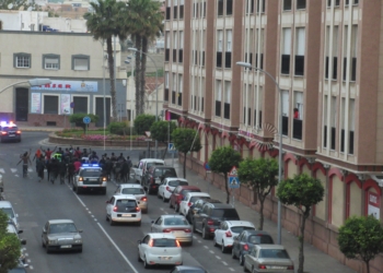 IMG 1287 Tres guardias civiles heridos tras el salto de más de 100 inmigrantes por La Hípica