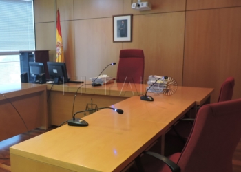 fotook2 Renuncia a declarar tras advertirle la juez de que el falso testimonio es delito