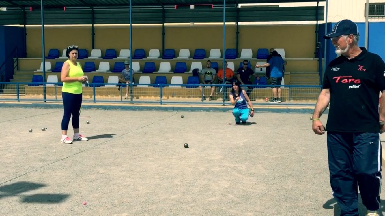 Fiesta de la petanca con motivo de la Festividad de la Madre