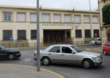 12 1 6 La acusan de pegar con una manguera a un alumno y le piden 2 años de cárcel