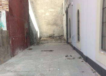14 1 10 SATE denuncia graves desperfectos en los accesos al Mercado Central