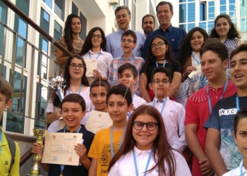17 1 2 Premios a jóvenes matemáticos