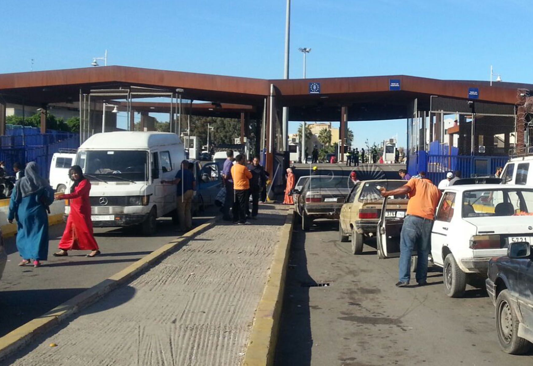 Una frontera más ágil, la única solución para revitalizar los pequeños comercios de Melilla