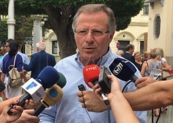 13 1 3 De Castro critica que Imbroda incluya en su balance proyectos antiguos o aún sin terminar
