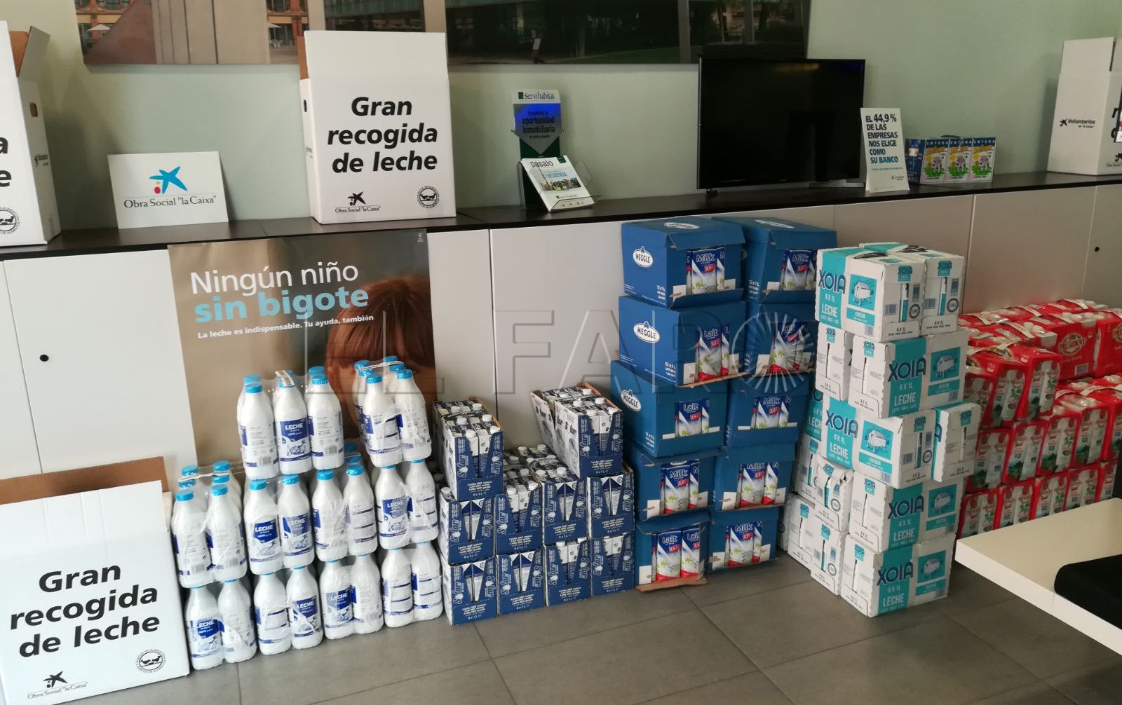 Obra Social ‘la Caixa’ recoge 1.345 litros de leche para el Banco de Alimentos de Melilla