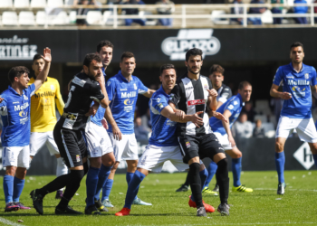 Muchos movimientos se tienen que producir dentro del grupo IV de la Segunda División B.