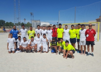 Componentes de la escuadra de la Peña Real Madrid, que tan buen Nacional están jugando en tierras toledanas.