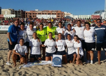 27 01 9 La Peña Santillana se abre un hueco nacional a base de un alto fútbol playa