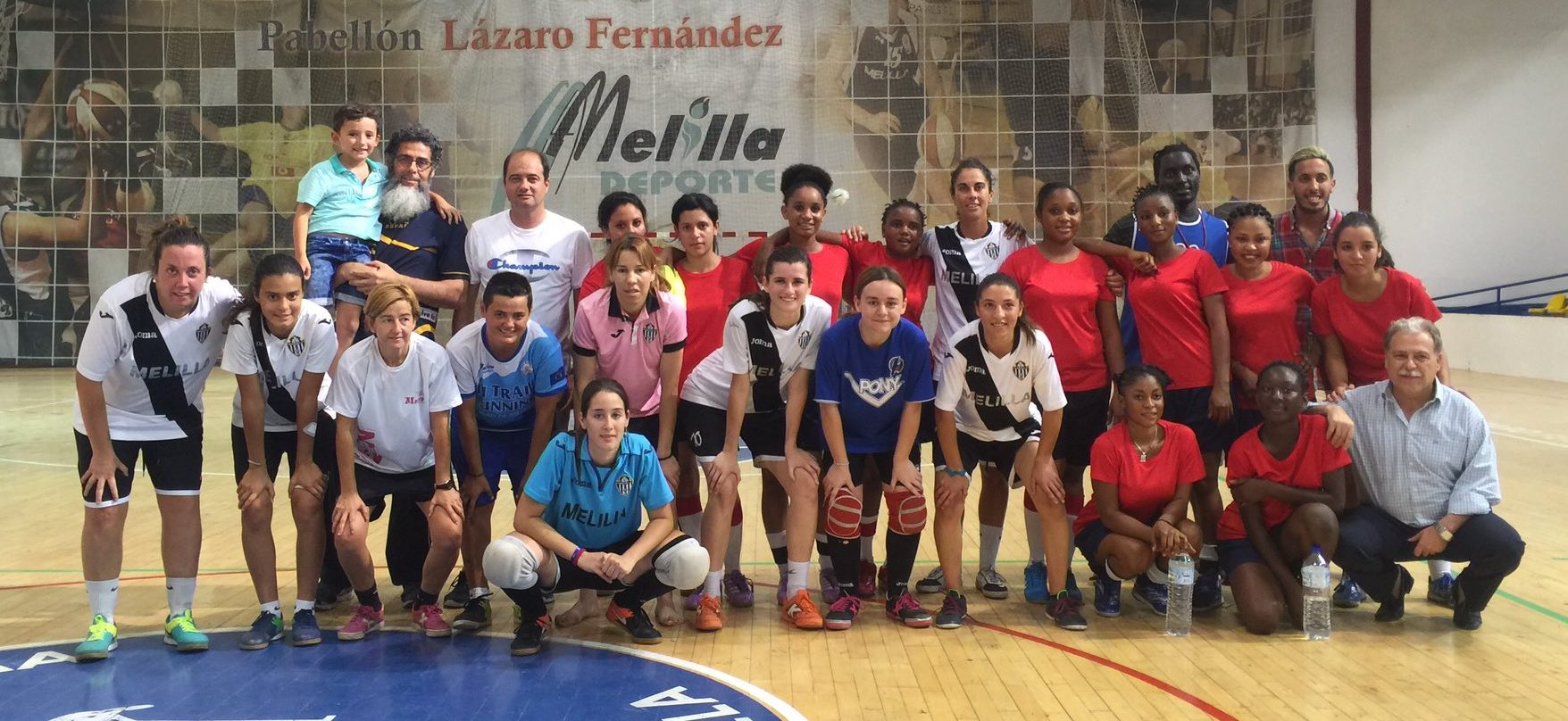 Partido de hermandad entre los equipos femeninos del Torreblanca Melilla y el CETI