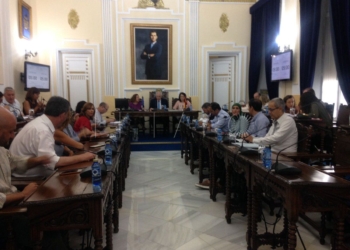 DFFRGIYXgAAEuEg Ventura defiende que el pliego de La Purísima, aprobado en pleno, mejorará la atención