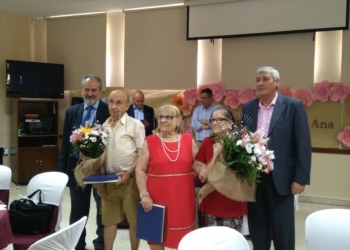 IMG 20170726 134135 Flores para los Abuelos Mayores