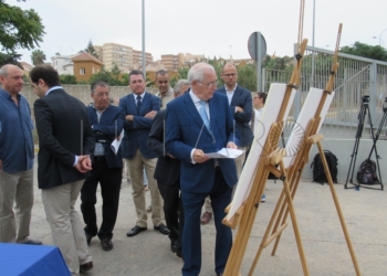 IMG 2770 La Ciudad invierte 900.000 euros para ampliar la carretera de acceso a Farhana desde el Lidl