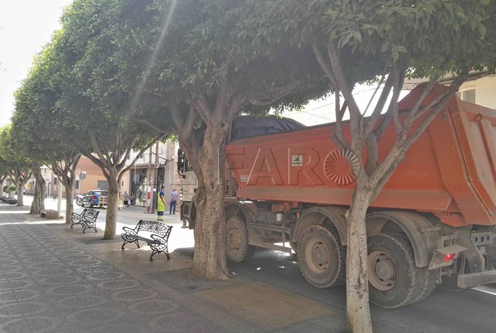 Vecinos del Real exigen la instalación de 12 señales que prohíban el paso de camiones