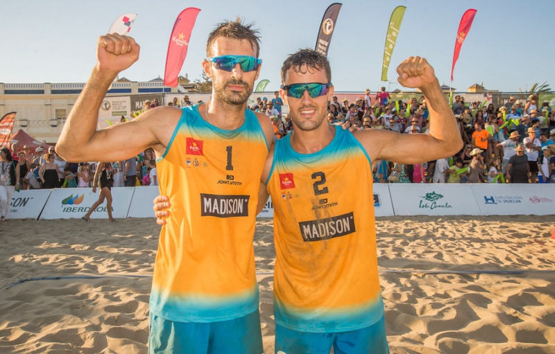 Los hermanos Monfort, campeones
