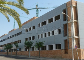 3 1 10 “El Comarcal podría ser una Unidad de Psiquiátría, tras abrir el nuevo hospital”