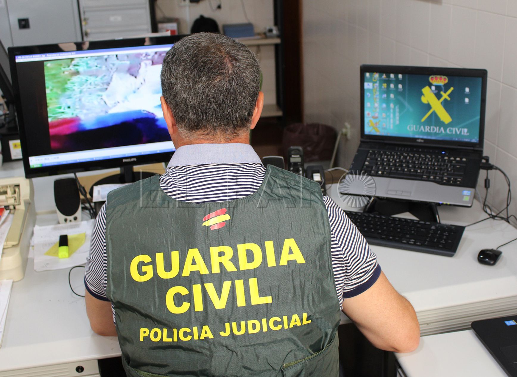 Detenida una joven por enviar por el móvil un vídeo de pornografía infantil