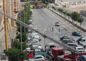 9 1 6 Un obrero, ingresado en el Comarcal tras caer de un quinto a un cuarto piso
