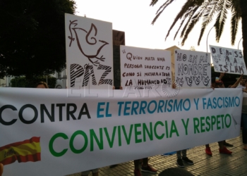 WhatsApp Image 2017 08 22 at 20.25.09 “El Islam no es terrorismo”, principal lema en la concentración contra Daesh