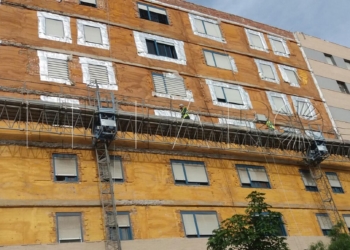 10 2 2 La empresa de las obras de Averroes busca un andamio más y duplicará los obreros