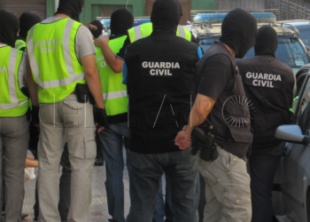 12 1 Prisión para los dos acusados de amenazas terroristas a guardias civiles en el Rastro