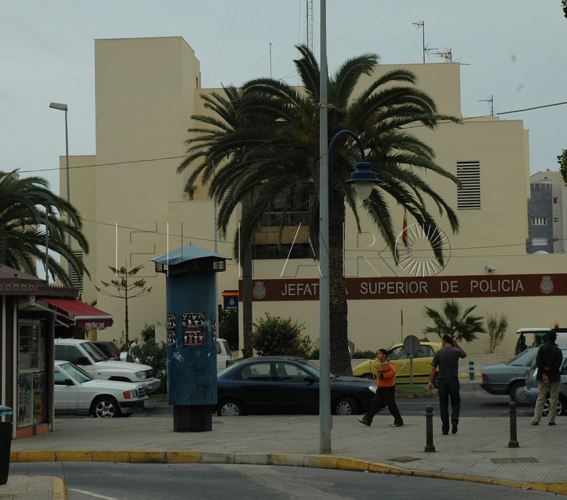 Detienen a un individuo momentos después de que robara en un vehículo