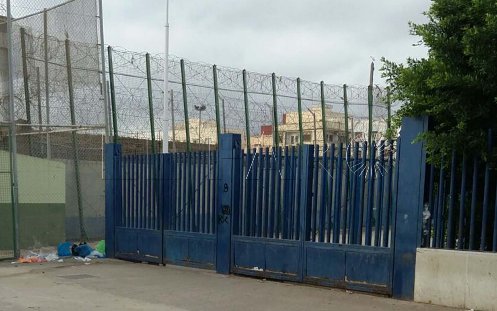Acsemel propone que sus voluntarios ayuden a ordenar colas en la frontera