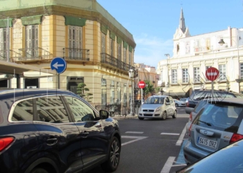 2 2 5 Comerciantes no quieren en el centro más calles peatonales: no ayuda en las ventas