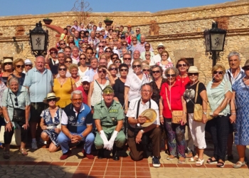 23 01 2 Visita de las Casas de Melilla