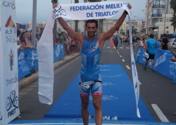 Luismi Ruiz, vencedor absoluto de este Acuatlón de Feria.