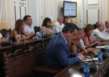 7 1 El pleno aprueba que la Granja se llame Rey Felipe VI a pesar de las críticas de la oposición