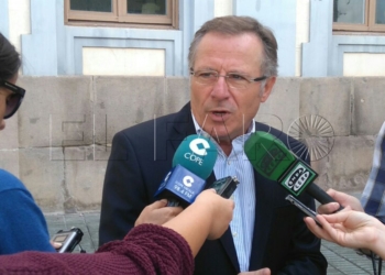 9 01 2 C’s ve “inviable” y costoso ampliar el puerto y trasladar infraestructuras