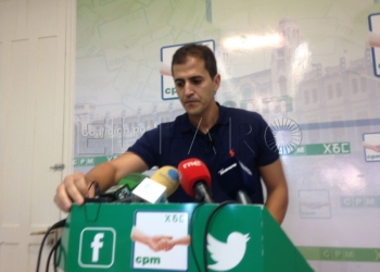 CpM pide la dimisión de Calzado por su "mala" gestión educativa