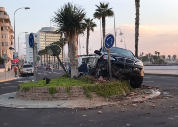 10 1 4 Cuadriplica la tasa de alcohol y se estrella contra la glorieta del Paseo