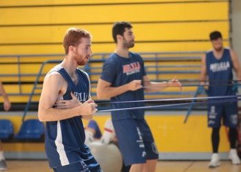 Momento de la sesión de entrenamiento que desarrolló el cuadro melillense en la jornada de ayer