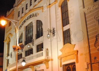 22 1 Melilla homenajea a Fernando Arrabal añadiendo su nombre al teatro Kursaal
