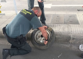 3 01 La Guardia Civil interviene seis kilos de hachís hallados en un coche en Beni Enzar