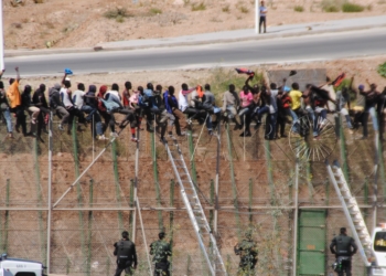 4 1 ONG exigen revisar la política migratoria para eliminar las expulsiones a pie de valla