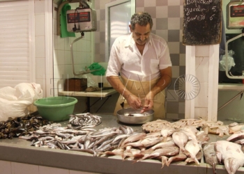 7 1 17 La mercancía sigue sin llegar a tiempo y los hosteleros exigen medidas cuanto antes