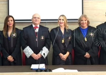 8 1 2 El Colegio de Abogados local, con su junta renovada, homenajeará a la Constitución