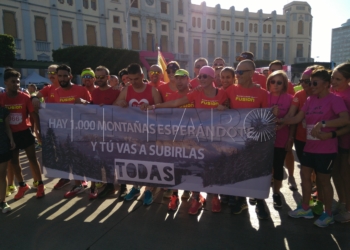 IMG 20171022 112034 8.008 euros de solidaridad para luchar contra el cáncer de mama