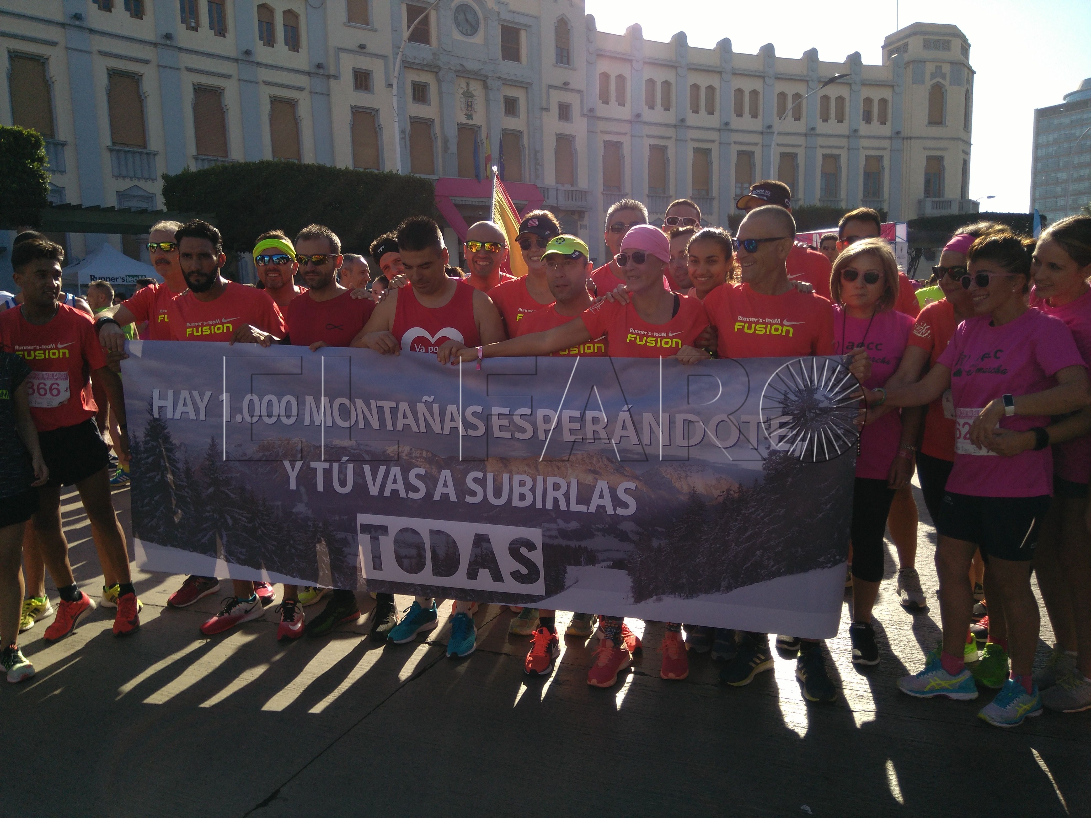 8.008 euros de solidaridad para luchar contra el cáncer de mama