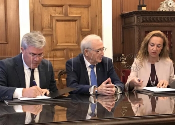 16 1 3 Hacienda firma tres convenios con la Ciudad por valor de 12,2 millones de euros