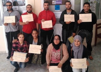 19 1 Melilla Acoge entrega los diplomas a los 17 participantes de un curso formativo de La Caixa