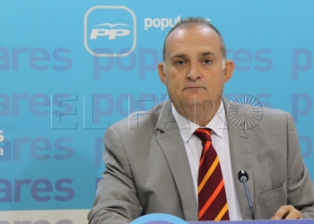 7 1 8 “C’s vota lo mismo que CpM, es como si en Cataluña actuara igual con la CUP”