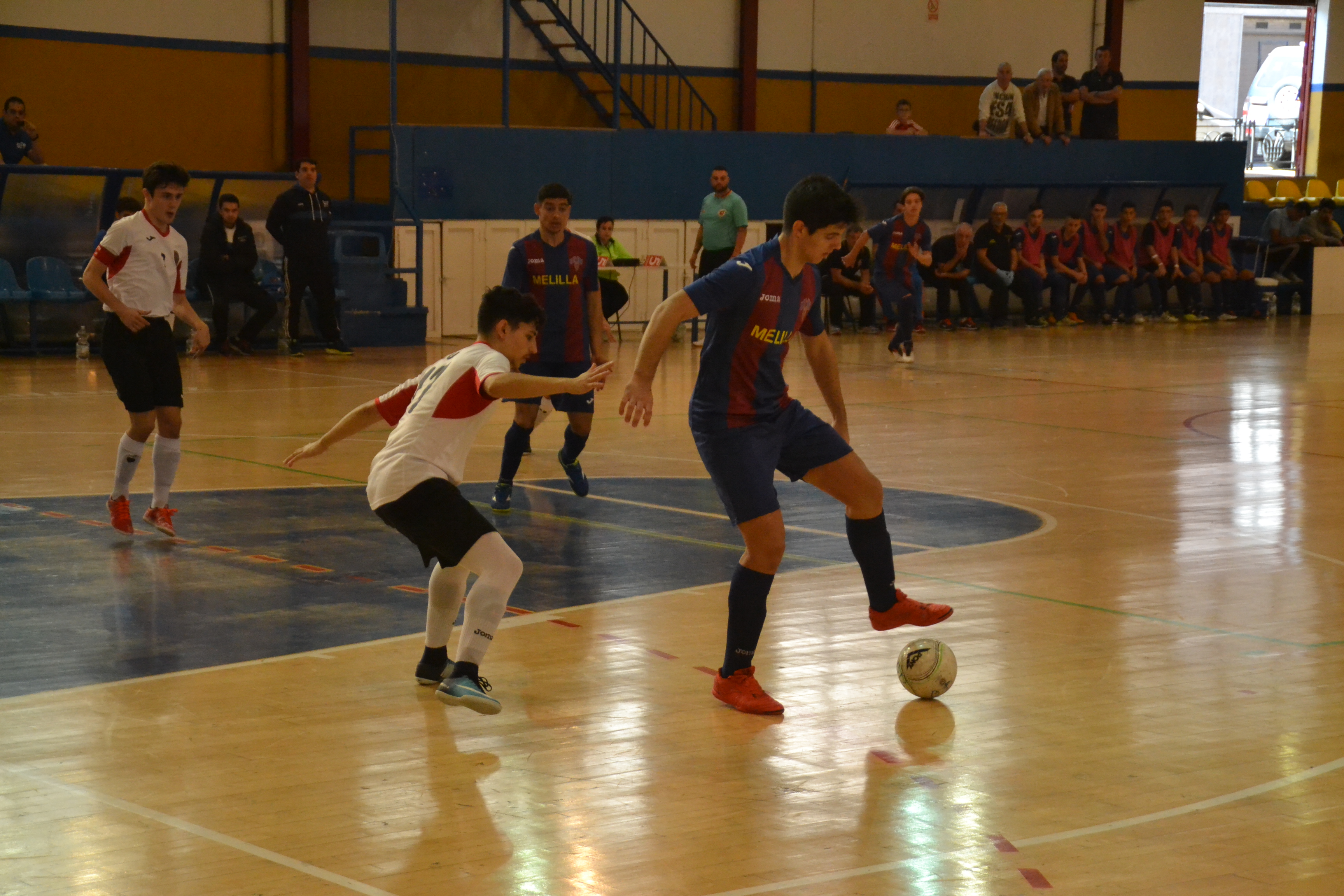 Inesperado empate de los culés en su pista de juego