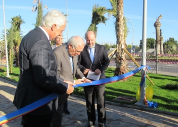 IMG 1340 Imbroda destaca que la entrada por el aeropuerto cambia con un nuevo jardín