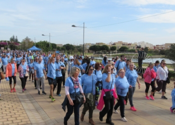 IMG 1470 Decenas de melillenses caminan contra la violencia machista