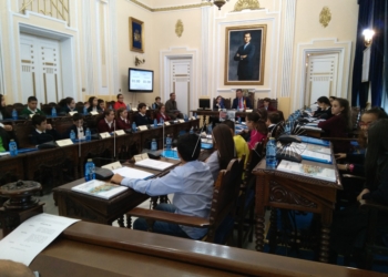 25 niños protagonizan el Pleno Infantil en el Palacio de la Asamblea