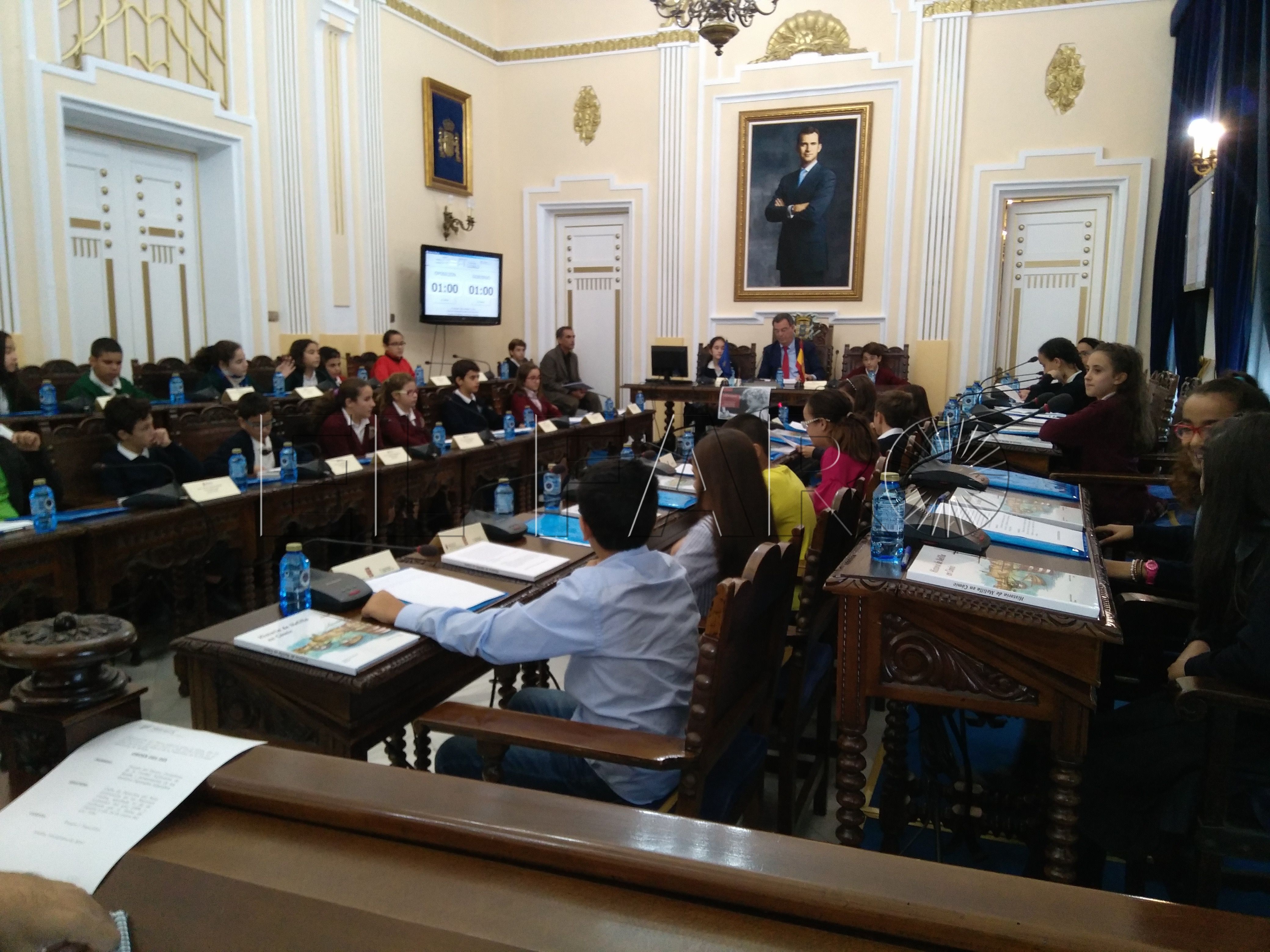 25 niños protagonizan el Pleno Infantil en el Palacio de la Asamblea