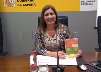 10 2 Azancot dice que los 64 alumnos de la Escuela Taller cobraron ayer las becas